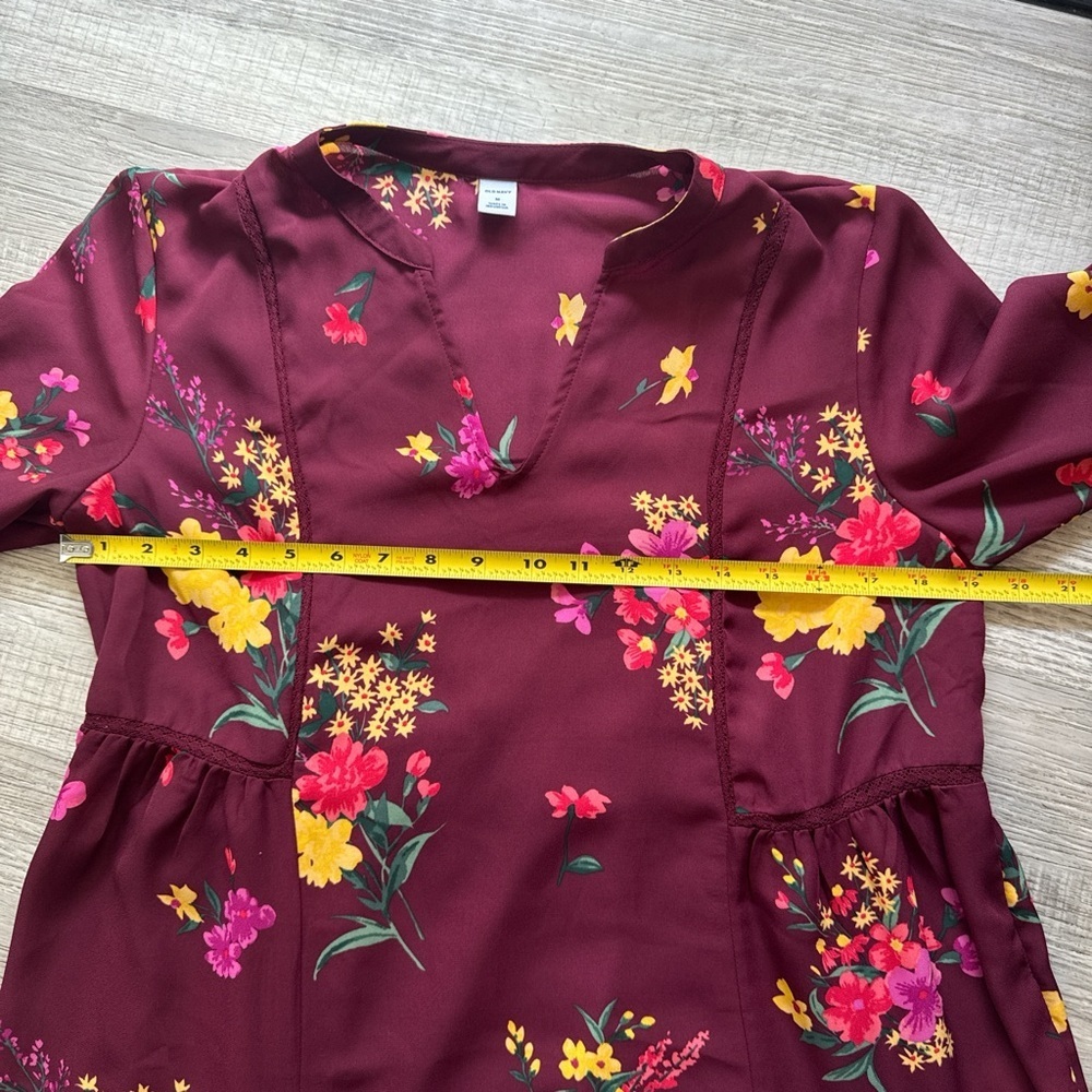 Old Navy Maroon Floral Top - Picture 7 of 8